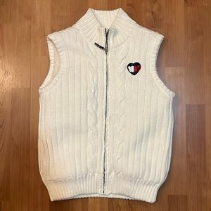 Girls sleeveless faux fur lined sweater vest. Tommy Hilfiger size xl(16)